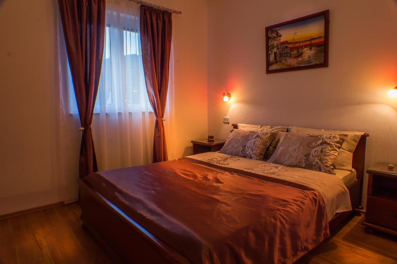 Dmm Apartments Tivat Bagian luar foto