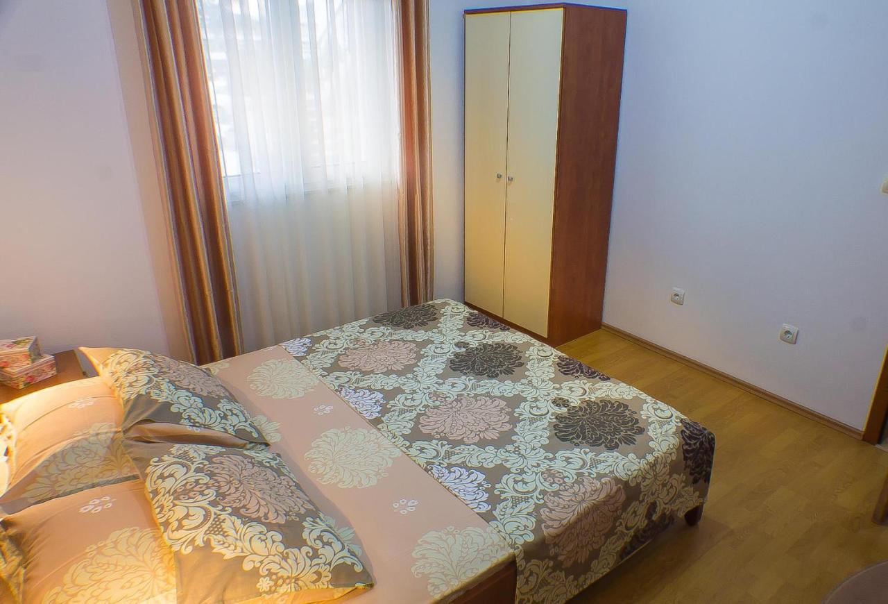 Dmm Apartments Tivat Bagian luar foto