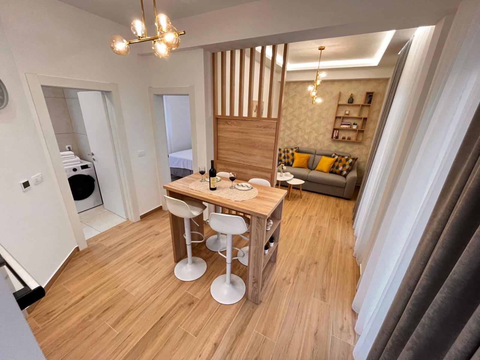 Dmm Apartments Tivat Bagian luar foto