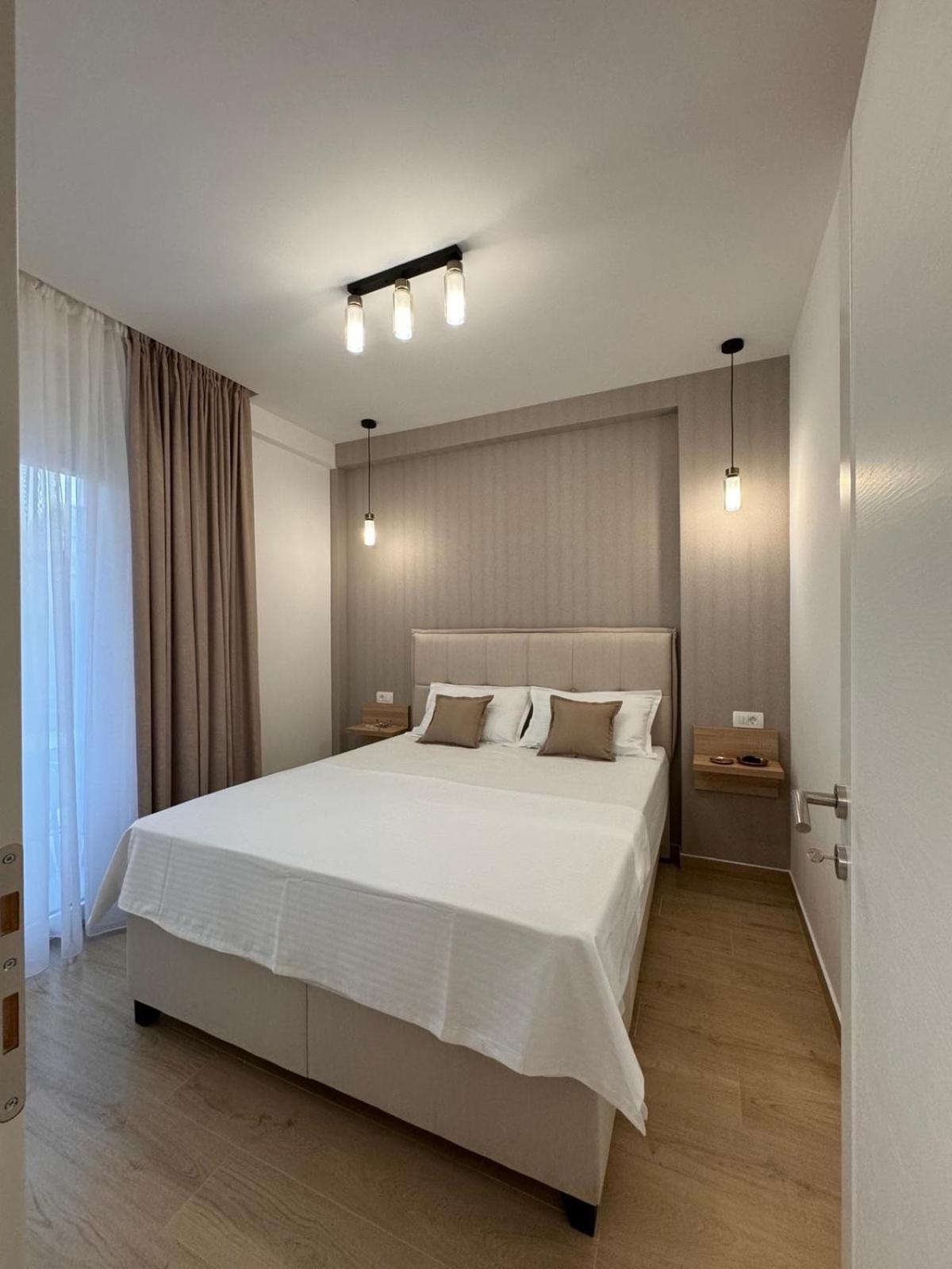 Dmm Apartments Tivat Bagian luar foto