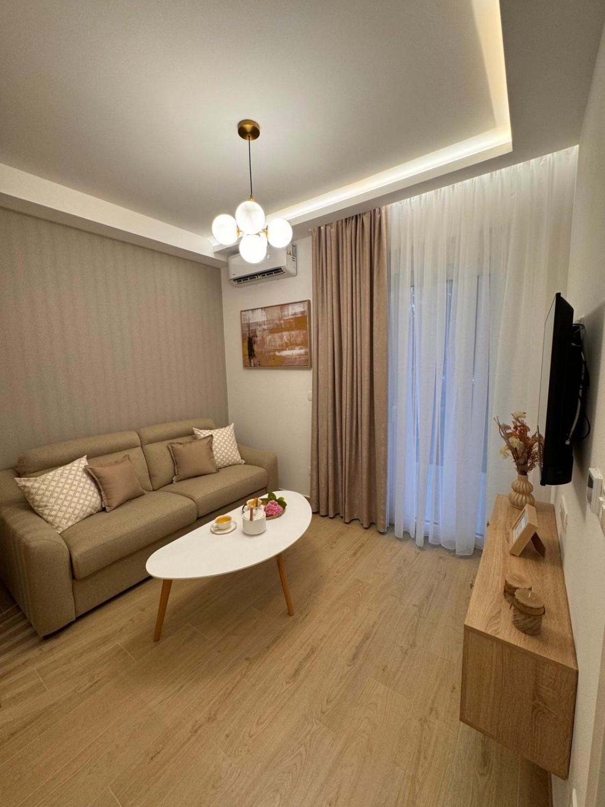 Dmm Apartments Tivat Bagian luar foto
