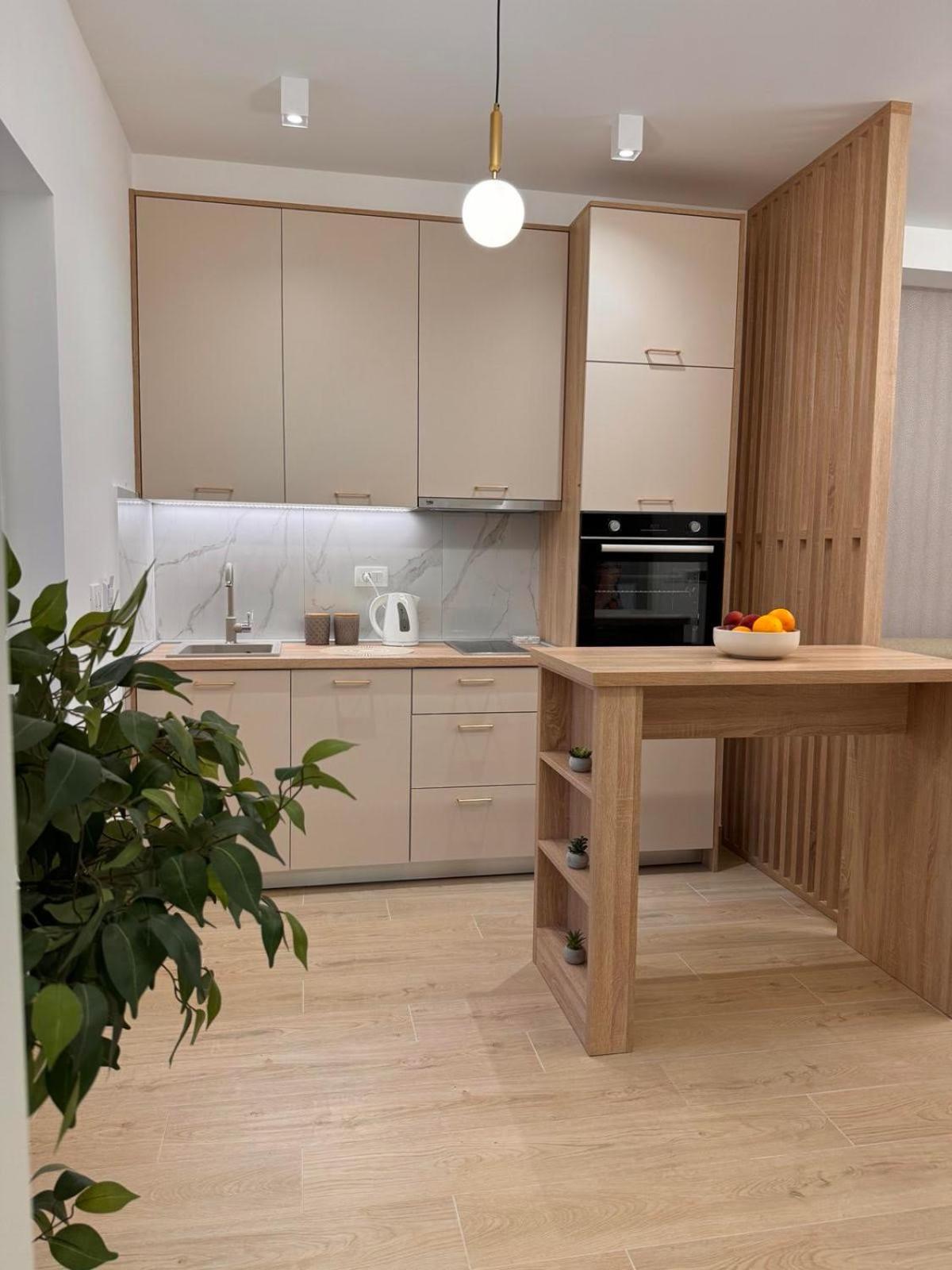Dmm Apartments Tivat Bagian luar foto
